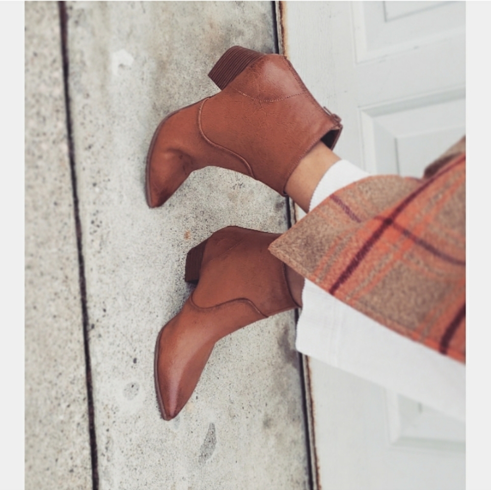 🆕️Apple Picking Collection// Rust bootie - Picture 4 of 7